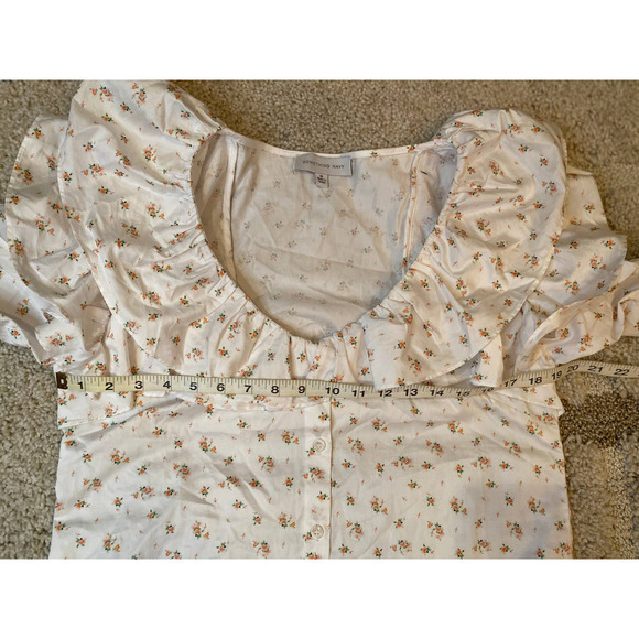 Bailey Ruffle Top White Floral - Picture 9 of 9